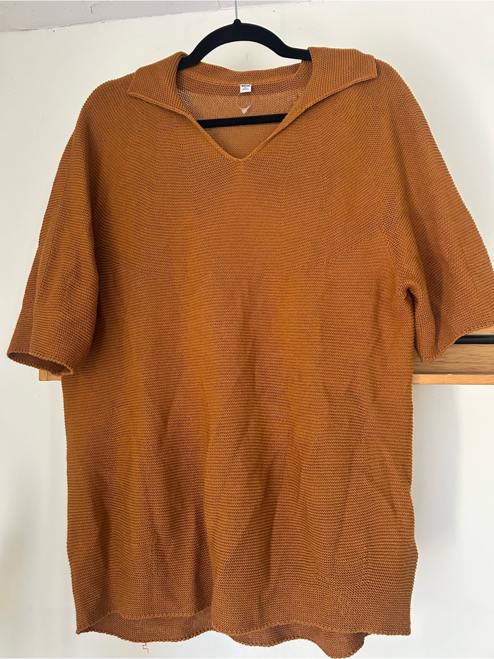 Uniqlo Rust Orange Short-Sleeve V-Neck Knit Top